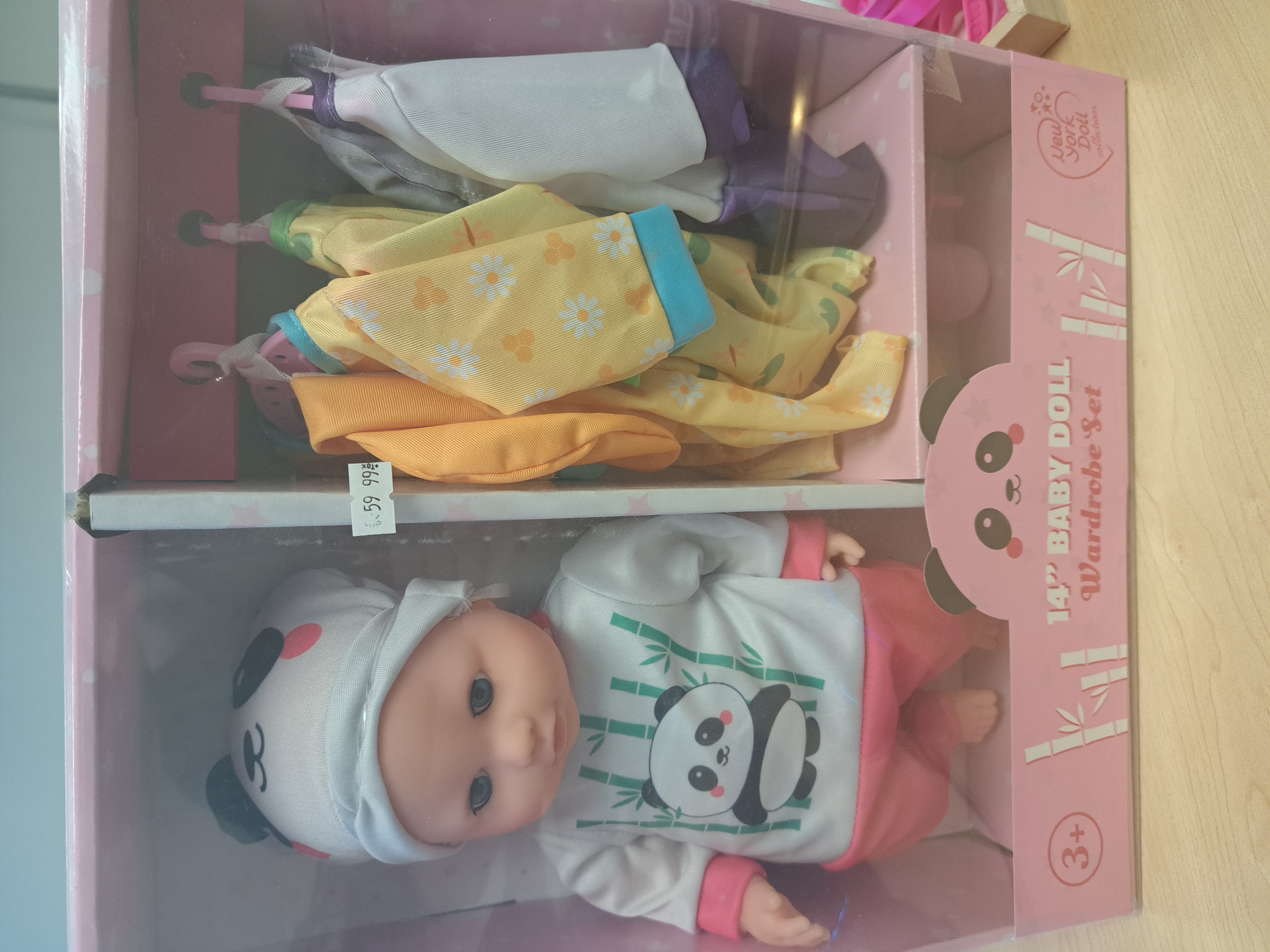 14 pouces bébé blanc avec garde robe